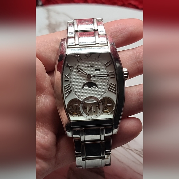 Mens Fossil Watch - Picture 2 of 8